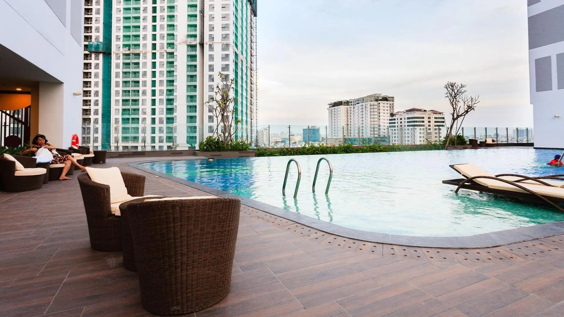 Hotel Yo'S Homes Rivergate Apartment Infinity Pool Near District 1 Ho Chi Minh City