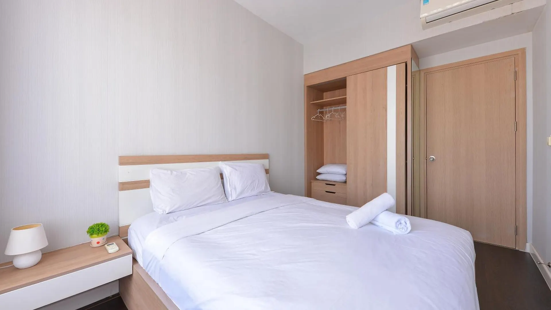 Yo'S Homes Rivergate Apartment Infinity Pool Near District 1 Ho Chi Minh City Vietnam