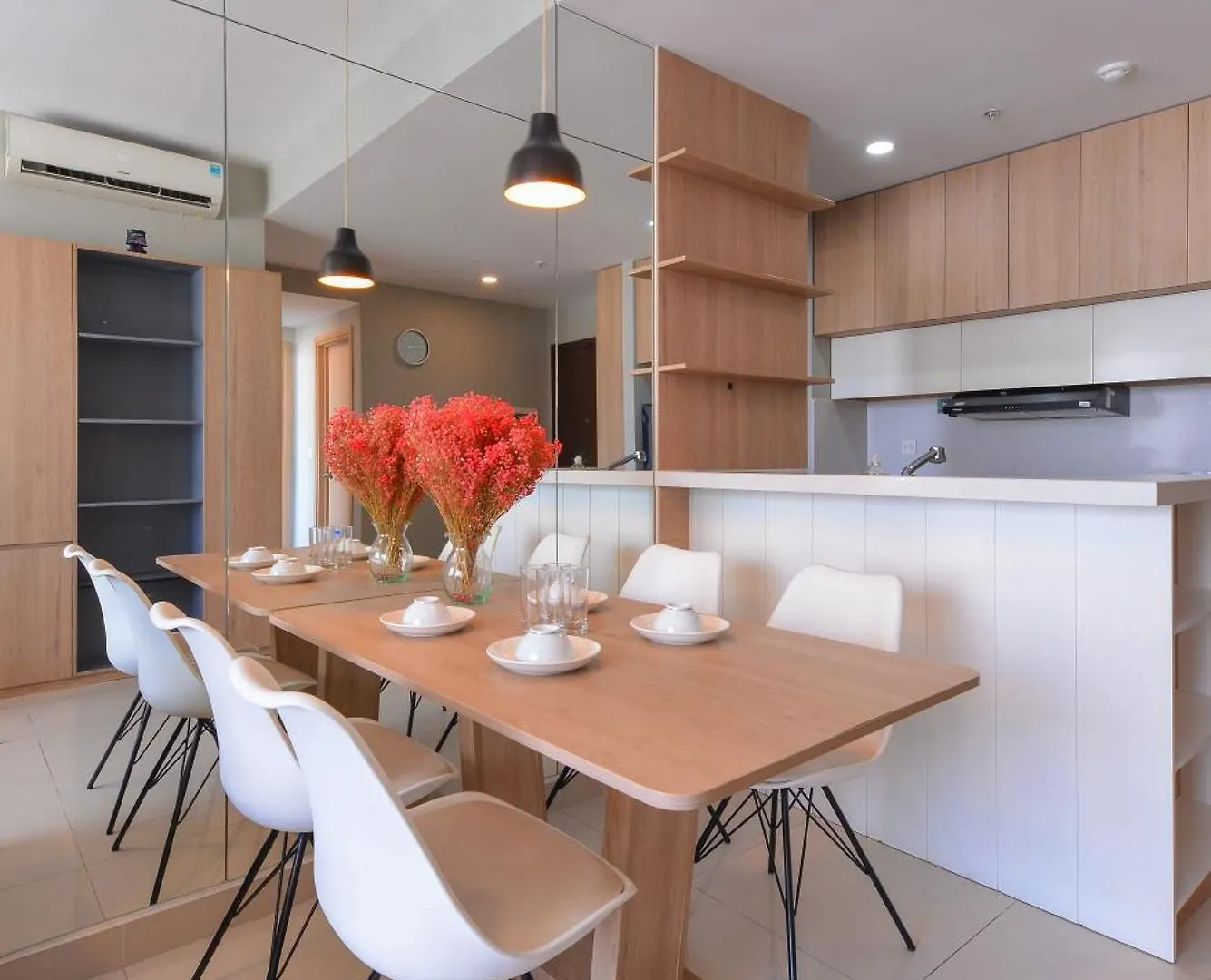 Yo'S Homes Rivergate Apartment Infinity Pool Near District 1 Ho Chi Minh City Vietnam