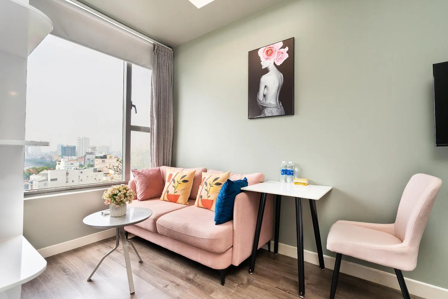 Yo'S Homes Rivergate Apartment Infinity Pool Near District 1 Ho Chi Minh City Vietnam