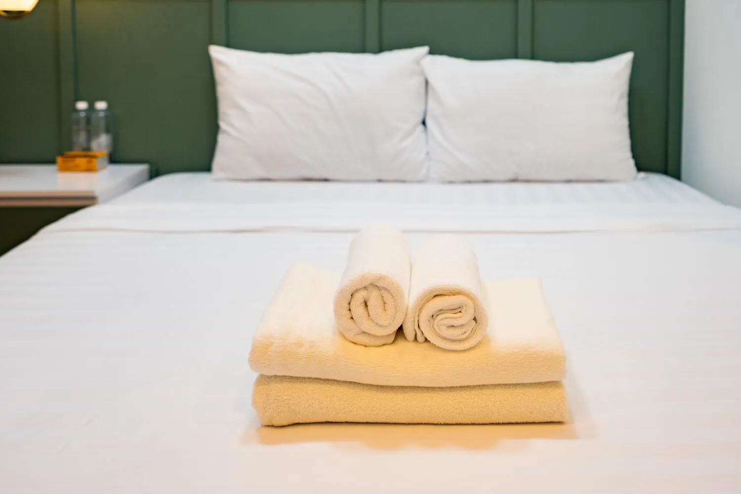 Hotel Yo'S Homes Rivergate Apartment Infinity Pool Near District 1 Ho Chi Minh City Vietnam